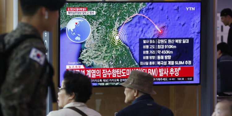 Severna Koreja lansirala balističke rakete, Južna Koreja tvrdi da je sa podmornice