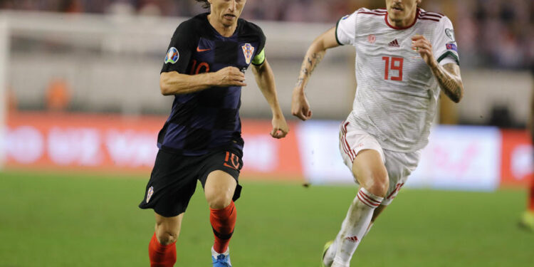 Modrić na Tviteru besan na FS Hrvatske