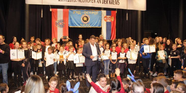 Deca pobedila osmesima