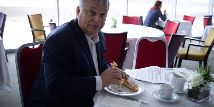 Orban: Vreme je za burek u Hrvatskoj