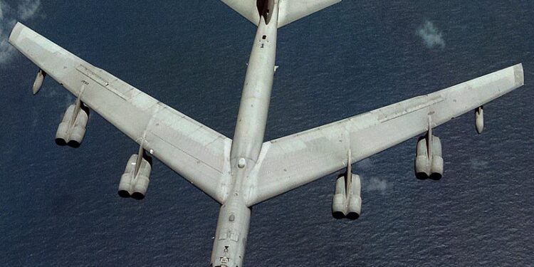 Američki list: B-52 kod ruskih vojnih baza — „smrtonosna igra”