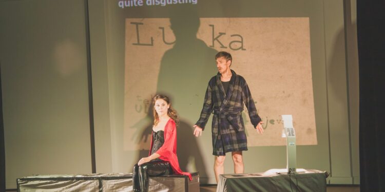 Ogledalo svih nas