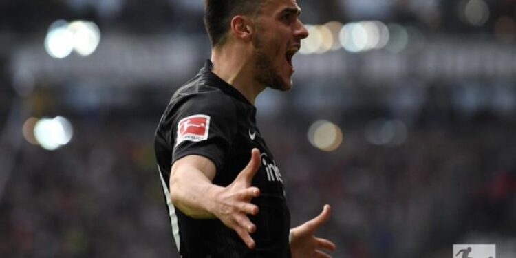 Kostić strelac i asistent u ponižavanju Bajerna