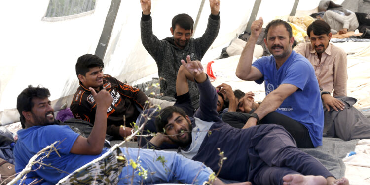 Policija zabranjuje slobodno kretanje migrantima u BiH