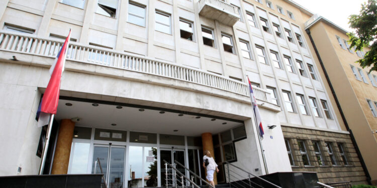 Jeličić nije sebi prerezao vrat u Specijalnom sudu, već se po njemu posekao
