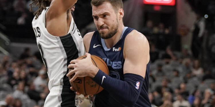 NBA: Nema više neporaženih, Gudurić dao samo četiri poena
