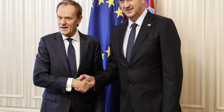 Tusk i Plenković za početak pregovora sa Skopljem i Tiranom