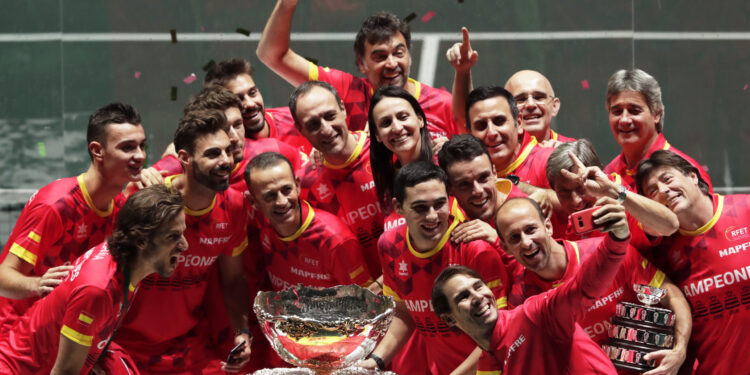 Nadal doneo Španiji šestu titulu u Dejvis kupu!
