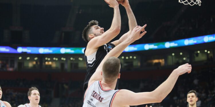 Evrokup: Partizan pobedio Ritas za plasman u TOP 16