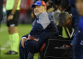 Navijači nisu dali da ode, Maradona opet na klupi Himnasije