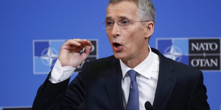 Stoltenberg: NATO ima 20 puta veći budžet od Rusije