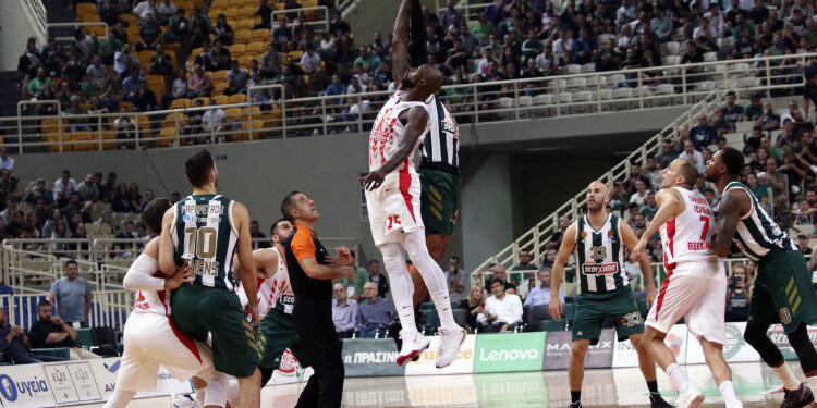 Pitino se vratio na klupu Panatinaikosa