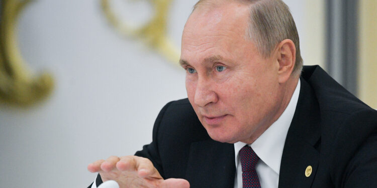 Putin otpustio 10 generala