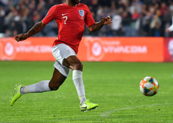 Sterling zbog vruće glave isključen iz reprezentacije