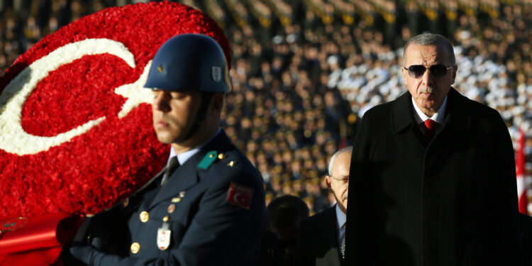 Erdogan ponovo preti: Poslaću teroriste u Evropu!