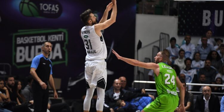 Partizan se primakao, ali je popustio u poslednjoj četvrtini (VIDEO)