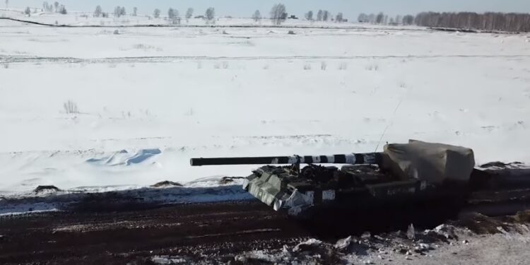 Grmi ruska “Malka”: Paljba jednog od najmoćnijih topova na svetu (VIDEO)