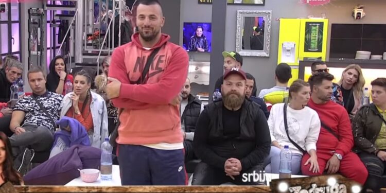 Vladimir poručio Mini: Zaboravi me (VIDEO)