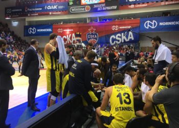 Obradović opet van sebe od besa: Je..te se svi, je.i se Điđi Datome, sram te bilo (VIDEO)