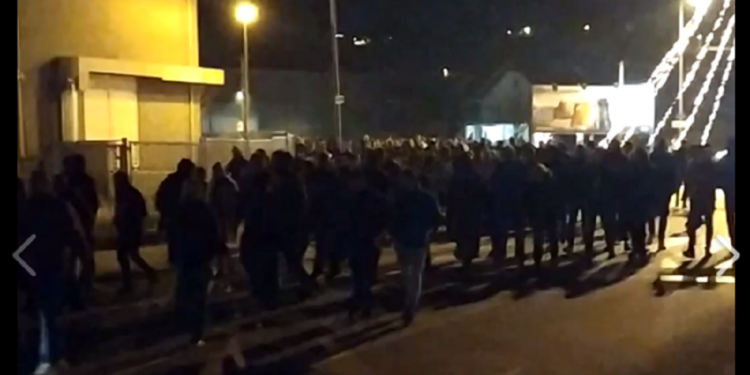 Probijena policijska blokada: Nikšićani krenuli ka Podgorici (VIDEO)