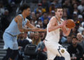 Jokićev 35. tripl-dabl: Treće najbolje „prolazno vreme“ u istoriji NBA (VIDEO)