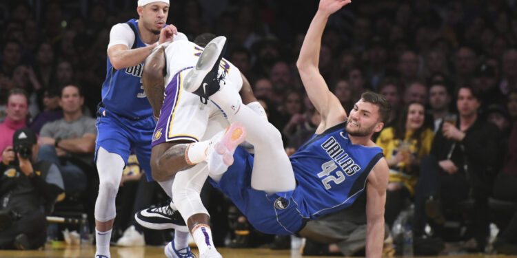 Lebron Džejms dosegao do 9.009 asistencija (VIDEO)