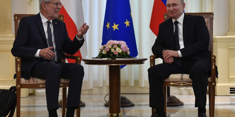 Putin pozvao Van der Belena da poseti Moskvu
