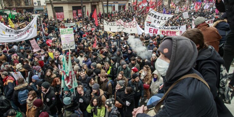 Francuska: Nastavlja se štrajk, Makron se ne oglašava