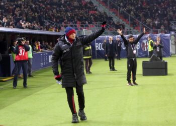 Aplauzi divljenja i podrške Mihajloviću (VIDEO)