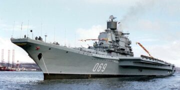 Ruska mornarica dobija novi nosač aviona od 5,6 milijardi evra