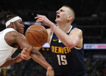Jokić odličan, Denver nadigran u poslednjoj četvrtini (VIDEO)