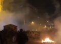 Napeto u Bejrutu: Demonstranti saksijama gađali policiju, sukob sa vodenim topovima (VIDEO)