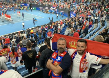 „Vesti“ sa našim navijačima u Sidneju: Uzela si trofej, Srbijo!