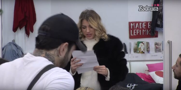 Svi su zanemeli: Veliki šef kaznio ove zadrugare (VIDEO)