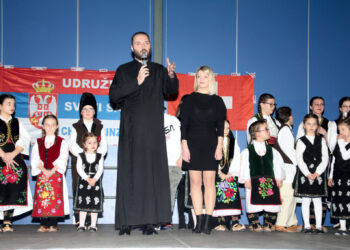 Kolom zatresli Tićino