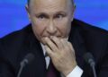 Peskov objasnio kako je igrati hokej s Putinom (VIDEO)