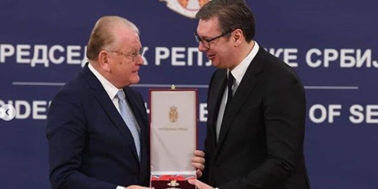 Ovako se Dudin Radnički zahvalio Vučiću na dodeljivanju Sretenjskog ordena