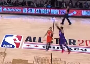 Dončić sa pola terena postigao trojku „kao kap“ (VIDEO)