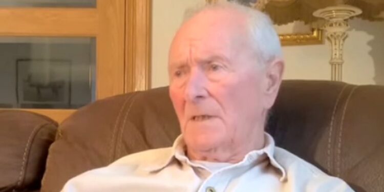 Preminuo heroj tragedije u Minhenu: Iz aviona spasio trudnu Srpkinju sa bebom i legendu Junajteda