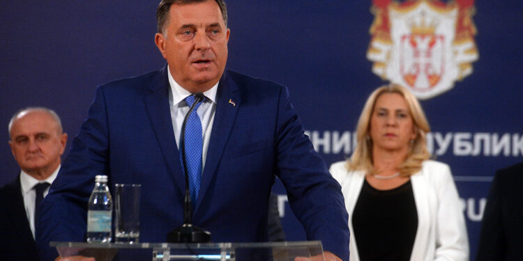 Dodik: Poseta Ðukanovića BiH štetna po nacionalni interes