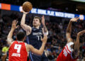 Maestralni Dončić razmontirao svoj nesuđeni tim: Bjelica i Bogdan „nevidljivi“ u porazu Kingsa (VIDEO)