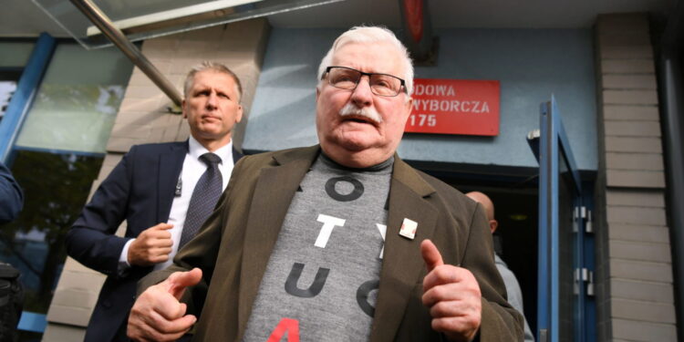 Leh Valensa ismejao zahteve Poljske za ratnom odštetom od Rusije