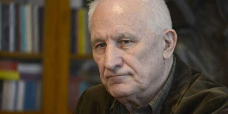 Humani gest velikog pesnika: Matija Bećković pomaže deci