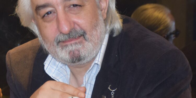 Petar Arbutina, pisac i izvršni direktor Službenog glasnika: Knjiga je i misija i roba