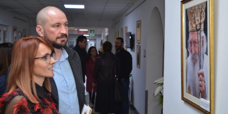 U Banji Koviljači otvorena izložba portreta patrijarha Pavla
