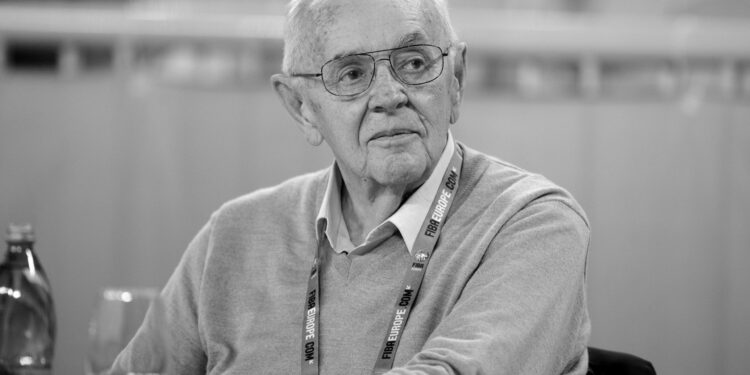 Preminuo legendarni košarkaš i funkcioner Bora Stanković
