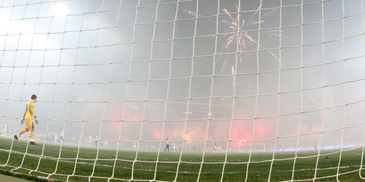 UEFA presekla: Nacionalna prvenstva igraju se do kraja juna