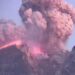 Jaka erupcija vulkana stvorila kišu pepela u obližnjim gradovima (VIDEO)