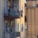 Italijani pesmom teraju koronavirus: Ore se balkoni od Sicilije do Milana (VIDEO)