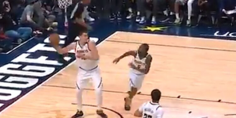 Jokić loše počeo, pa bravurama srušio lidera NBA za 3 minuta! (VIDEO)